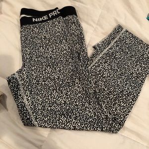 Nike Pro Leopard leggings